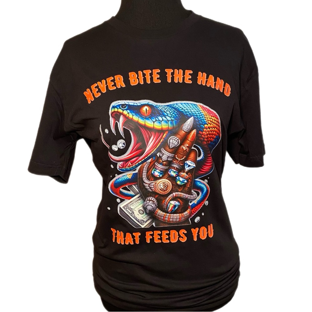 Never Bite The Hand That Feeds You Unisex Graphic T-Shirt Size Medium